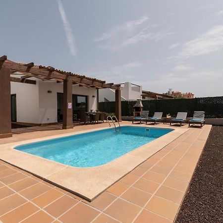 Lightbooking Pueblo Majorero Piscina Climatizada Jove 10 Caleta De Fuste Esterno foto