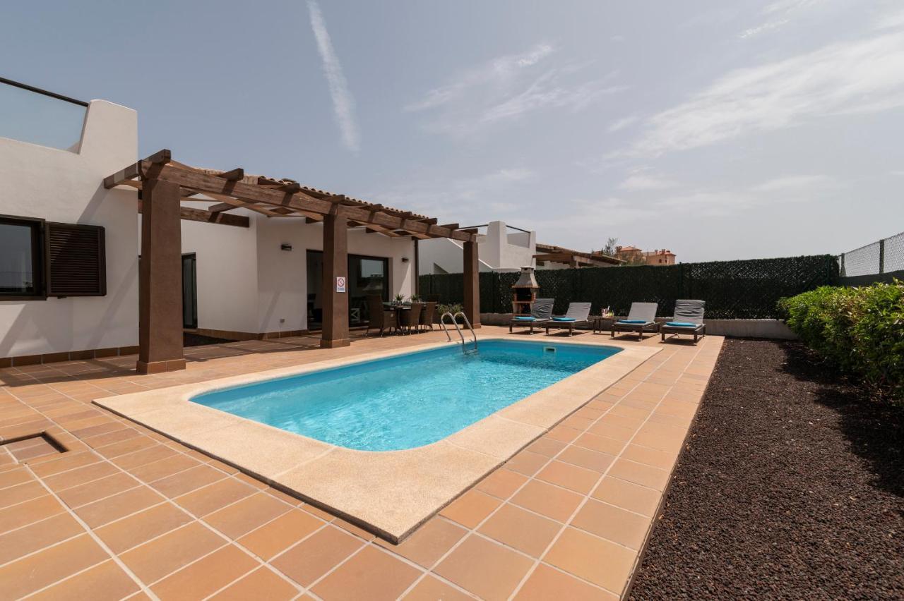 Lightbooking Pueblo Majorero Piscina Climatizada Jove 10 Caleta De Fuste Esterno foto