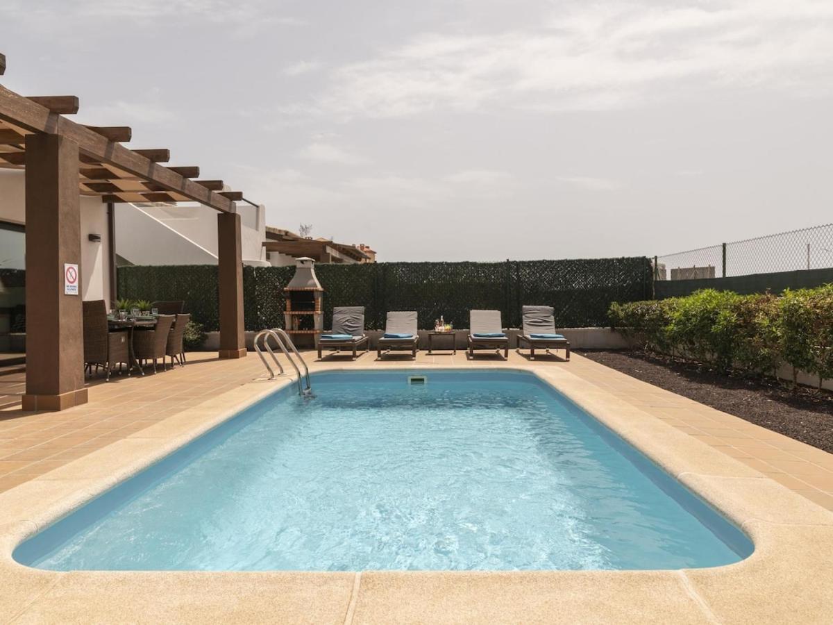Lightbooking Pueblo Majorero Piscina Climatizada Jove 10 Caleta De Fuste Esterno foto